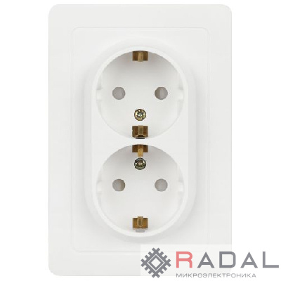 Розетка 2-м СП Style 7-208-01 16А 250В IP20 2х2P+E Schuko с заземл. защ. шторки бел. Intro Б0060625