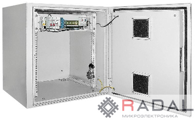 Шкаф уличный 19дюйм 15U 650х600мм IP55 метал. дверь; сер. ITK LO35-15U66-M55