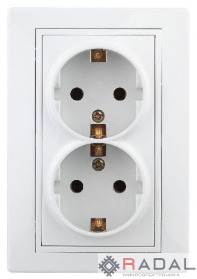 Розетка 2-м СП Plano 1-205-01 16А IP20 250В 2х2P+E Schuko бел. Intro Б0053915