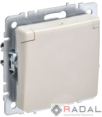 Розетка BRITE РСбш10-3-44-БрКр 16А IP44 с заземл. защ. шторки с крышкой беж. IEK BR-R16-16-44-K10